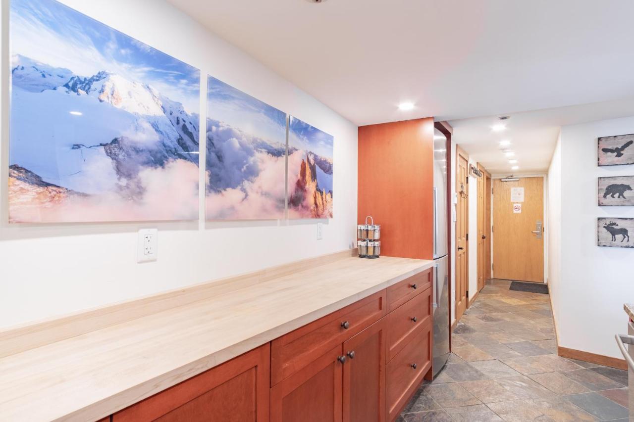 Carleton Lodge By Outpost Whistler Exterior foto